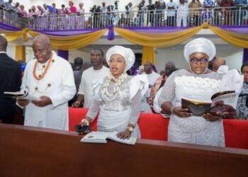 Gov. Diri heaps praises on Jonathan, Okilo on his thank you tour