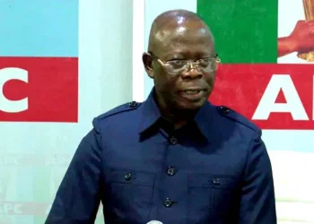 Oshiomhole denies disrupting Air Peace Flight, accuses Airline of extortion, passenger discrimination