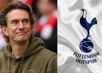 Tottenham appoint Frank Thomas as new head coach