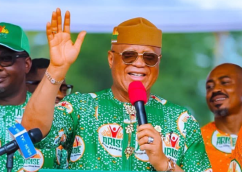 Akwa Ibom Governor Umo Eno defects to APC