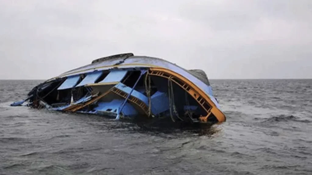 Tragedy on Niger River: 13 dead as overloaded boat sinks near Niger-Benin border