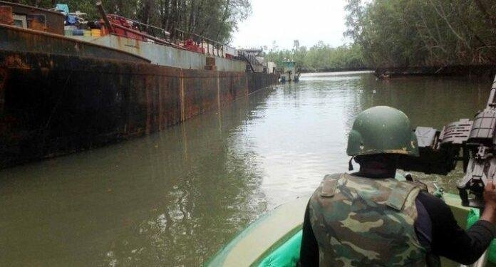 Navy dismantle illegal fuel supply ring, seize 123,000 litres of AGO in Rivers