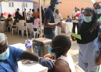 Tunbosun Ogunbanwo, Lagos State Ministry of Health, Doctors, healthcare crisis looms, Lagos State University Teaching Hospital, Lagos Government pleads with Doctors