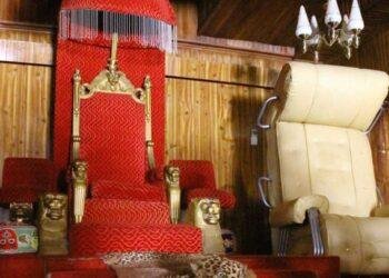 Lagos monarch strips 6 chiefs of title for attending LP campaign
