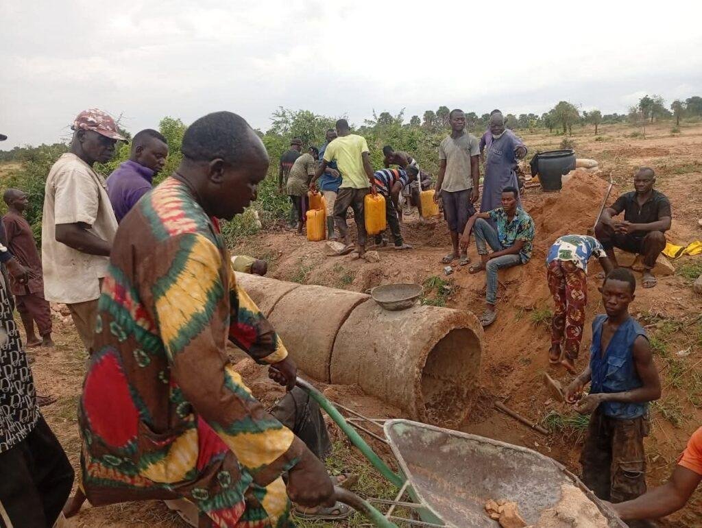 Residents of Mullah Hyema urge Adamawa Govt to resume abandoned road project