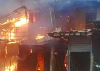 Inferno ravages Igbudu Market in Warri, destroys goods worth millions