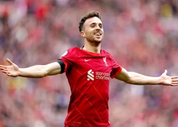 Football community mourns loss of Diogo Jota, brother