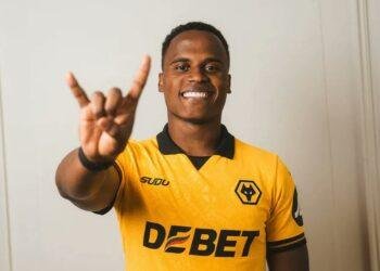 Wolves secures Colombian Winger Arias for £15 Million