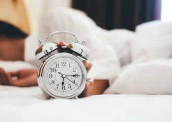 How to wake up early, stay energized: Tips that actually work