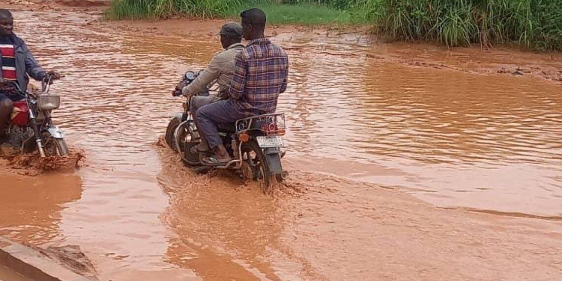 Abandoned Promises: Naze-Nekede-FUTO-Obinze Road near total collapse as residents cry for help
