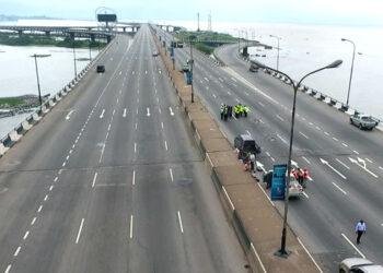 Many escape death as commercial bus somersaults in 3rd mainland bridge