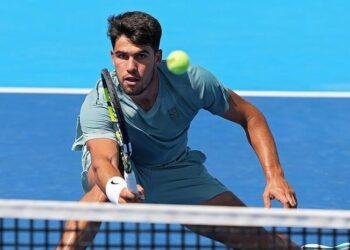 Carlos Alcaraz crushes Hamad Medjedovic to claim 13th Masters 1000 win, reach Cincinnati Open last 16