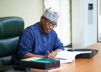 Gov AbdulRazaq approves salary increase for KWASRRA Ad-Hoc Staff, ensures no worker earns below minimum wage