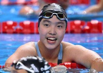 12-year-old Chinese Swimmer Yu Zidi makes history as youngest medalist at World Aquatics Championships
