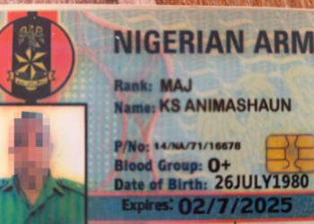 Army hands over fake major to police in Lagos