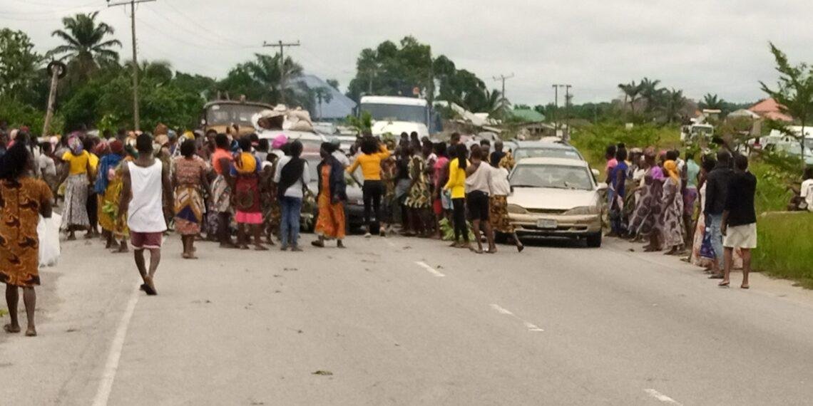 Otovwodo Motor Park, Ughelli North, Delta State, Jaro Egbo, Francis Ariyo, National Union of Road Transport Workers, Betty Omotekoro, Gospel Oharisi