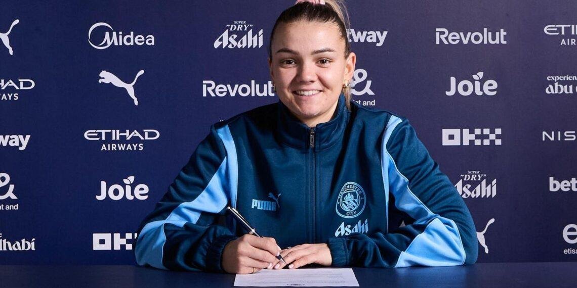 Manchester City sign Arsenal's Laura Wienroither on a 2-year contract
