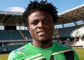 Nigerian-born Beninese footballer Razak Omotoyossi dies at 38