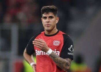 Arsenal target Leverkusen defender Hincapie