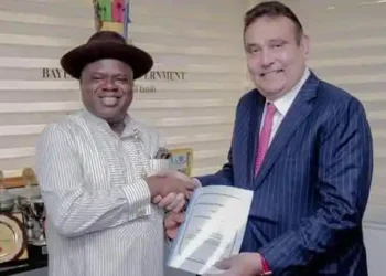 Bayelsa, Dubai firm seal $3m solar power, smart meter investment pact