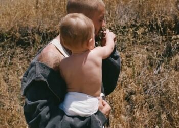 Justin Bieber shares intimate pictures with his son