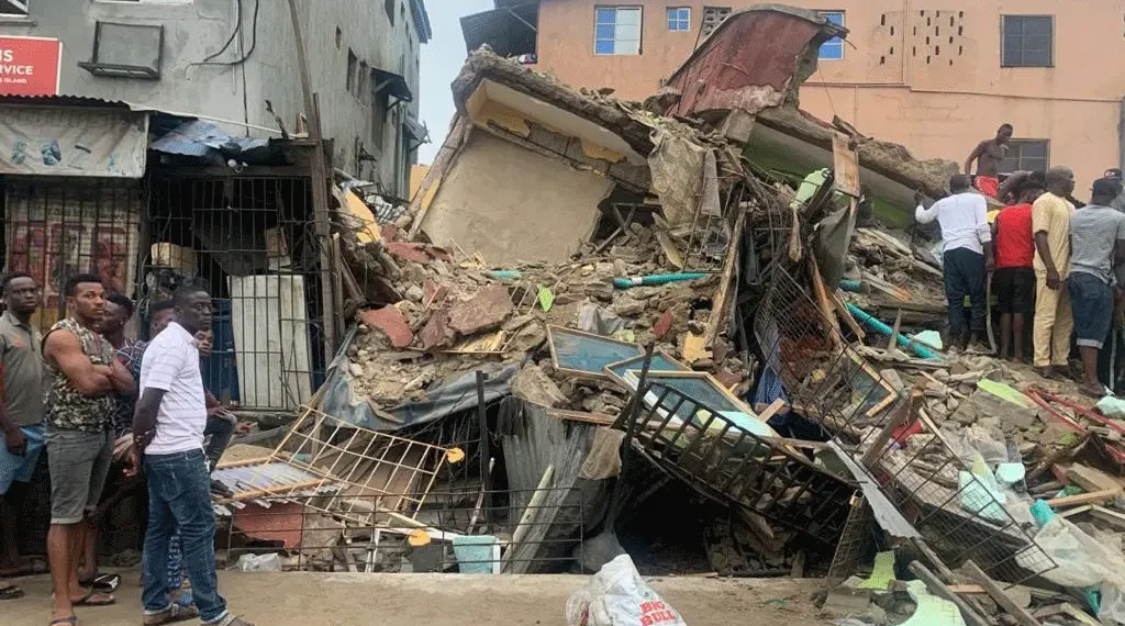 2 persons confirmed dead as building collapses in Lagos