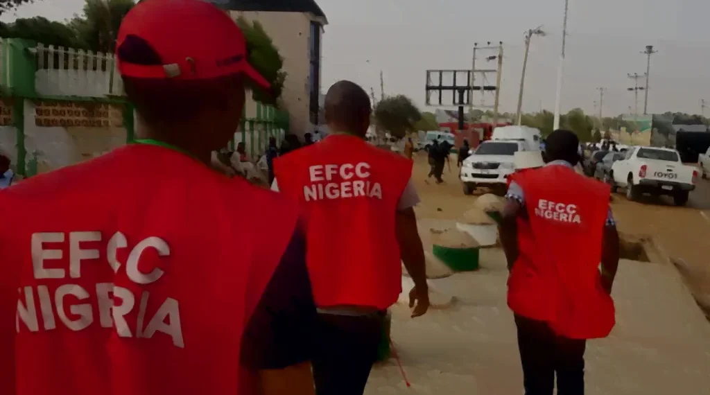 EFCC nabs 19 suspected Yahoo Boys in Lapai, Niger State