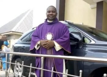 Enugu govt condemns killing of Catholic priest, places N10m bounty on suspected killers