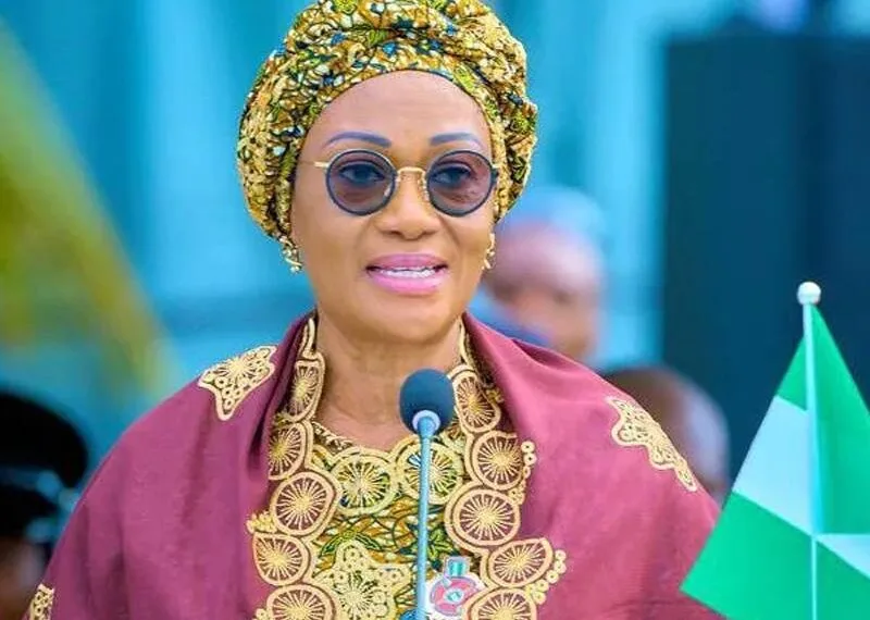 Tinubu's wife Defends 'Akara Business' Advice, Urges Davido, Burna Boy, Asake To Key In To Support The Poor