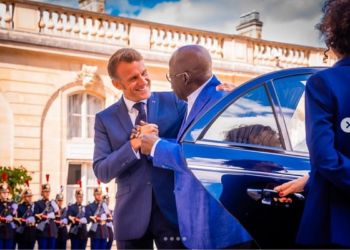 Tinubu holds private discussions with French President Macron