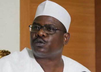 Sen. Ndume backs Dangote Refinery, calls for public restraint