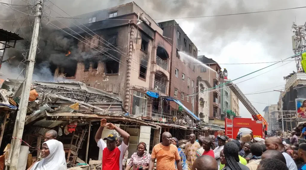 NEMA confirms 200 Shops, 4 Buildings destroyed in Mandilas Market fire outbreak on Lagos Island