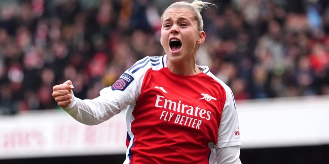 Alessia Russo commits future to Arsenal with new long-term contract