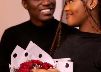 Singer Spyro proposes to lover he met at Lagos Nightclub