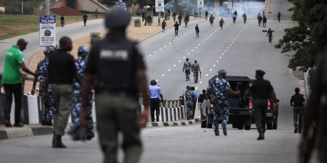 Breaking: Police seal entry points into Abuja over #FreeNnamdiKanuNow protest