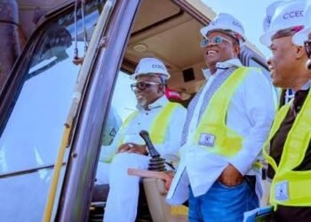 Gov. Oborevwori flags off reconstruction of Warri–Sapele–Benin Road