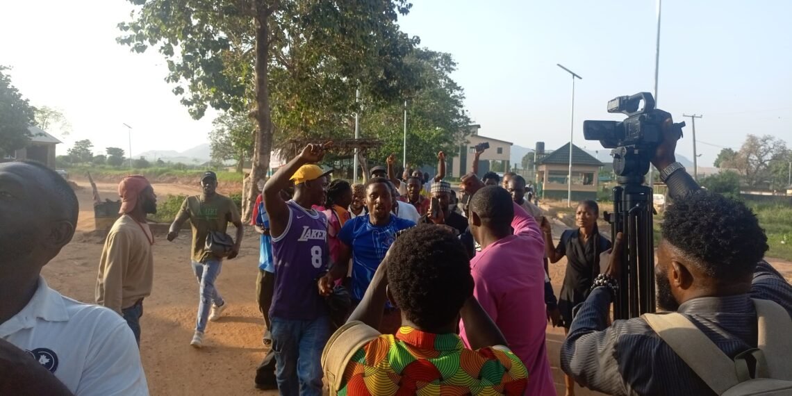 Sowore, Ejimakor, Kanu’s brother, 10 others released after perfecting bail conditions