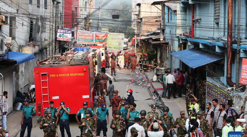 16 people die in a Bangladesh garment factory fire