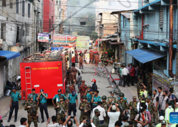 16 people die in a Bangladesh garment factory fire