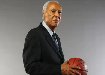 Basketball legend Lenny Wilkens passes away at 88
