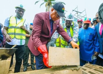 Governor Eno pledges strong partnership with FG to boost housing accessibility in Akwa Ibom.