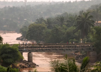 Dozens die in DR Congo mine after makeshift bridge collapses