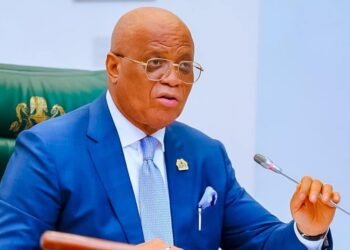 Echoes of PDP convention: Gov. Eno sacks aides for attending Ibadan convention