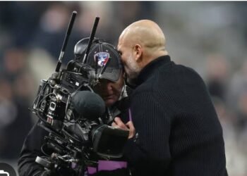 ‎Pep Guardiola says he is ashamed after clashing with Cameraman
