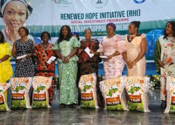 250 elderly Ebonyi residents benefit from Renewed Hope Initiative Financial Support Scheme