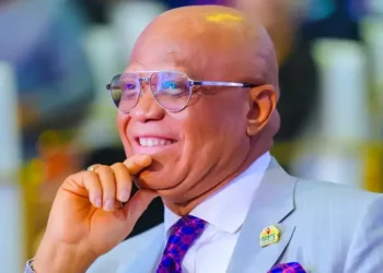 Gov. Eno to receive award for excellence in sustainable development at 2025 NEAPS awards