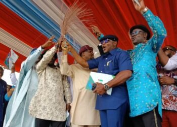 Rivers speaker Amaewhule, 15 others dump PDP for APC, cite “division” in party