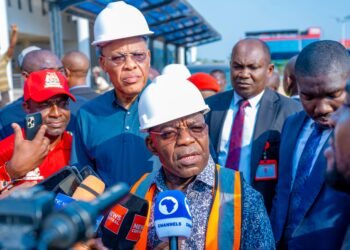 Governor Otti inspects Umuahia Central Bus Terminal, as project near completion