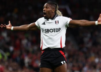 West Ham sign winger Traore from Fulham