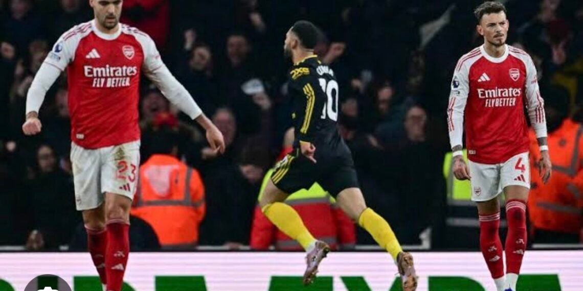 Man Utd stun leaders Arsenal to open up title race